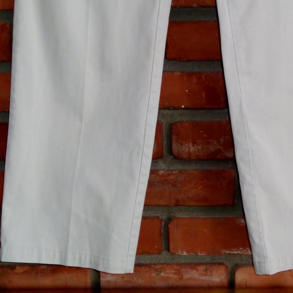 Dockers Women - Cream Colored Chinos - Picture 4 of 8